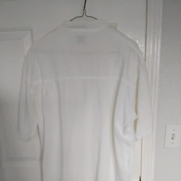 Drawstrings of Malibu White Short Sleeve Shirt. - Picture 3 of 4